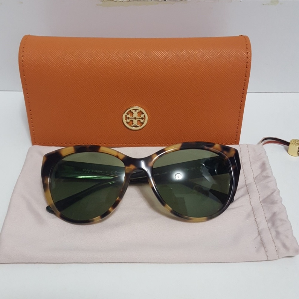 NWOT Tory Burch sunglasses